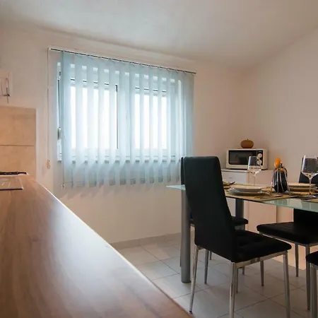 Apartman Elma Pula Exterior photo